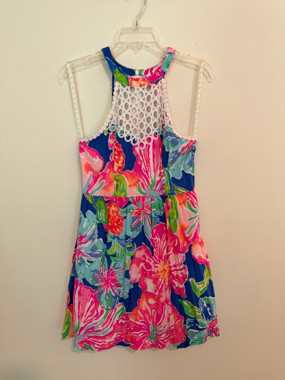 *LIKE NEW* Lilly Pulitzer Blue Floral Halter Sun Dress with White Crochet Yoke